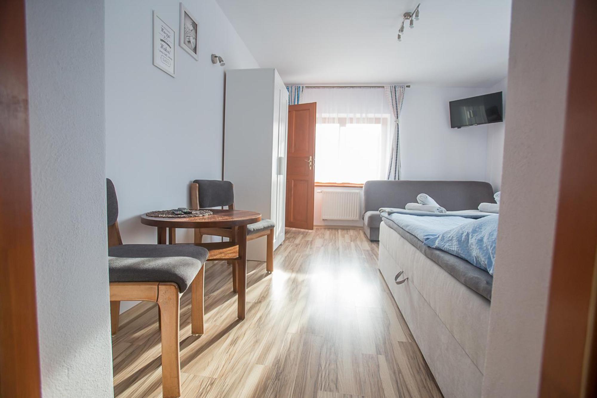 Hotel Nad Cedronem à Wambierzyce Extérieur photo