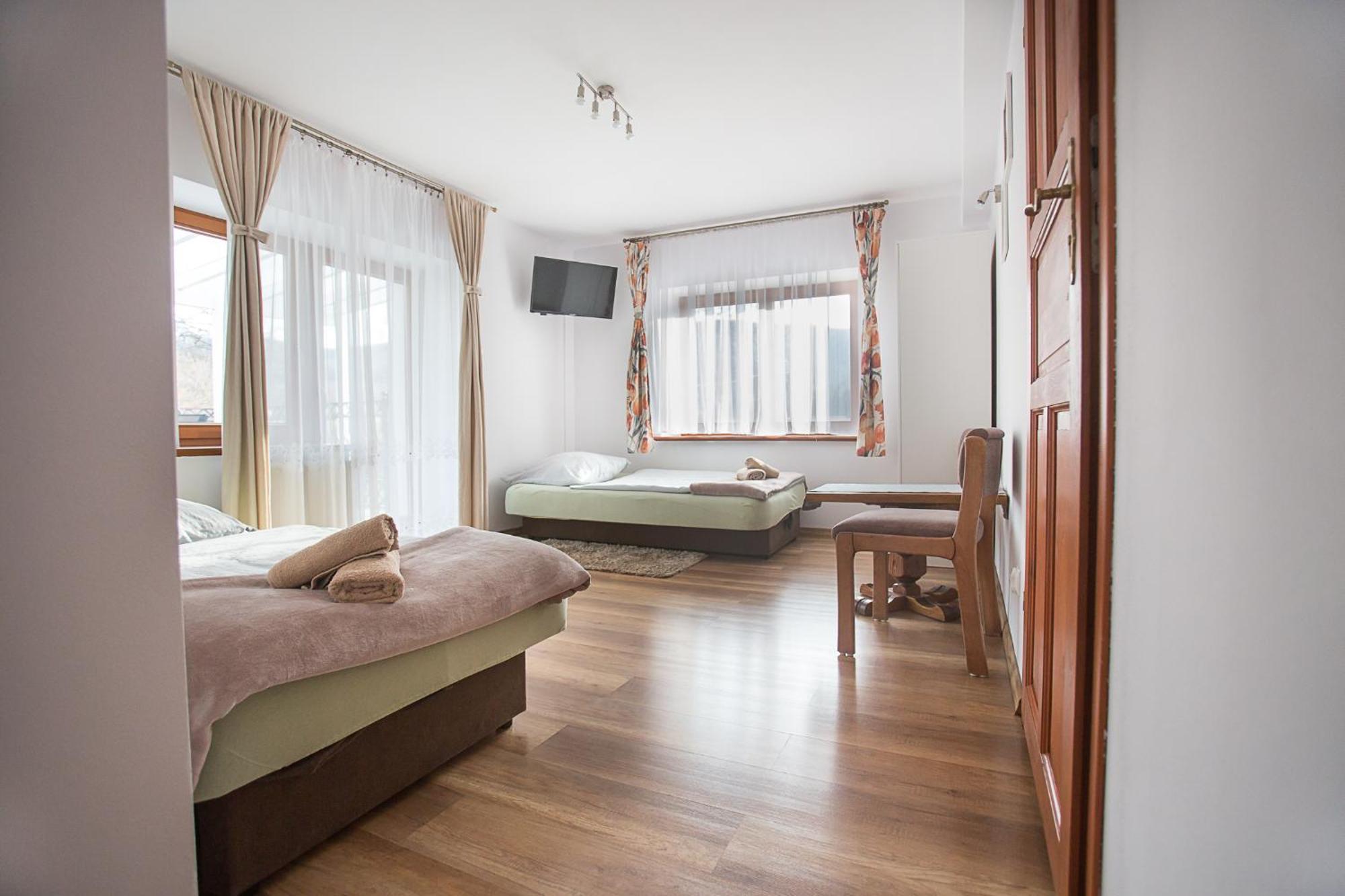 Hotel Nad Cedronem à Wambierzyce Extérieur photo