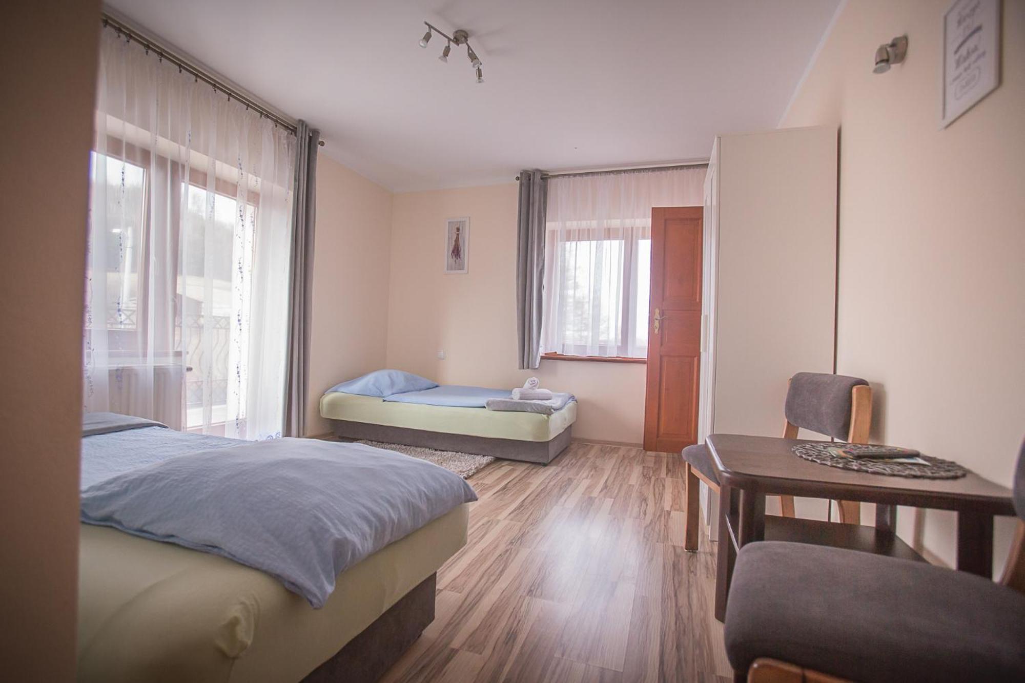 Hotel Nad Cedronem à Wambierzyce Extérieur photo