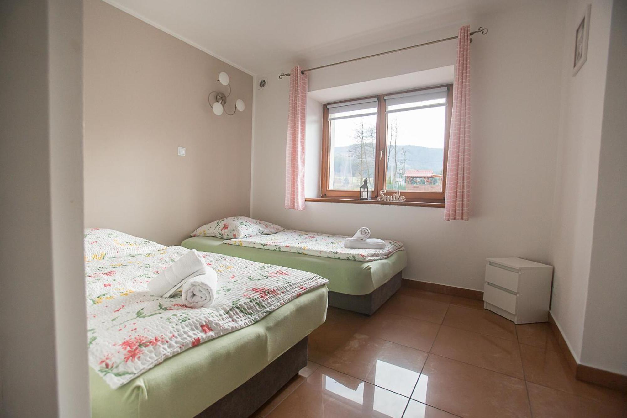 Hotel Nad Cedronem à Wambierzyce Extérieur photo