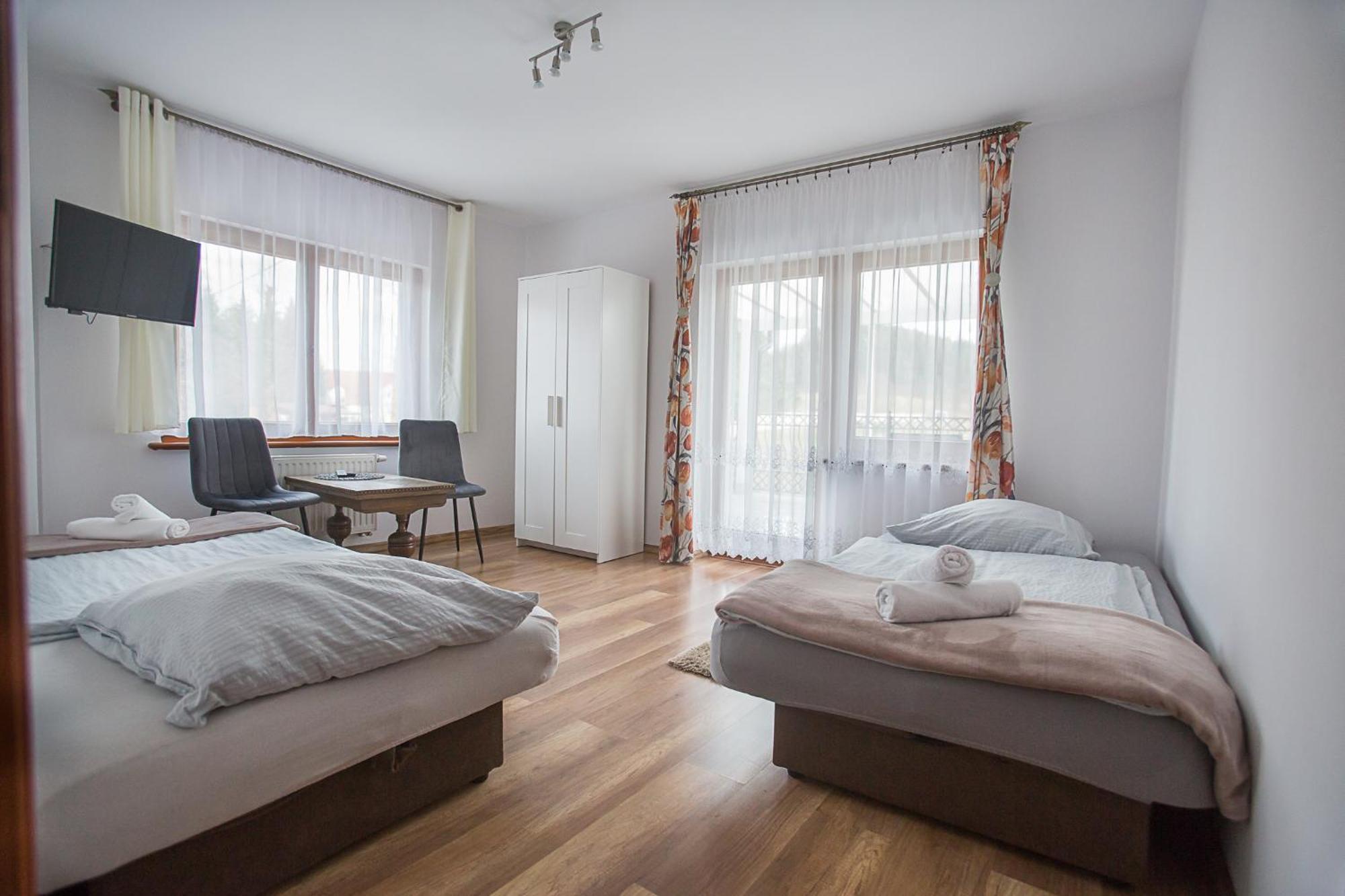 Hotel Nad Cedronem à Wambierzyce Extérieur photo